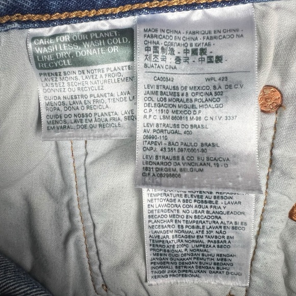 Levi's 501 Jean Shorts Womens Size 26 Distressed Denim Blue - Picture 8 of 14